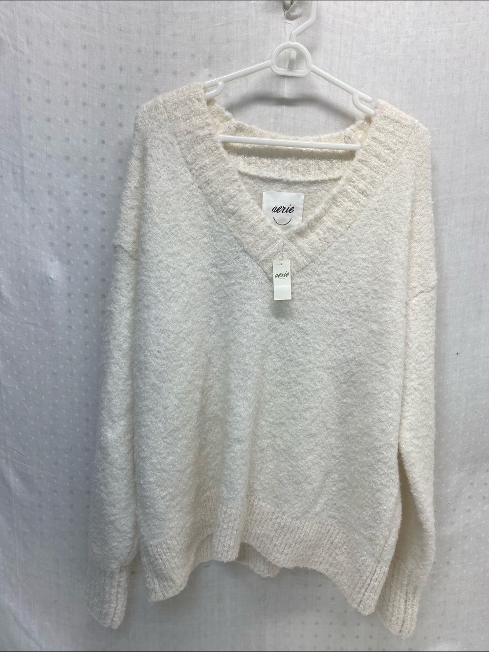 Aerie Soft Cream Oversized V-Neck Sweater‎ Size M New With Tags